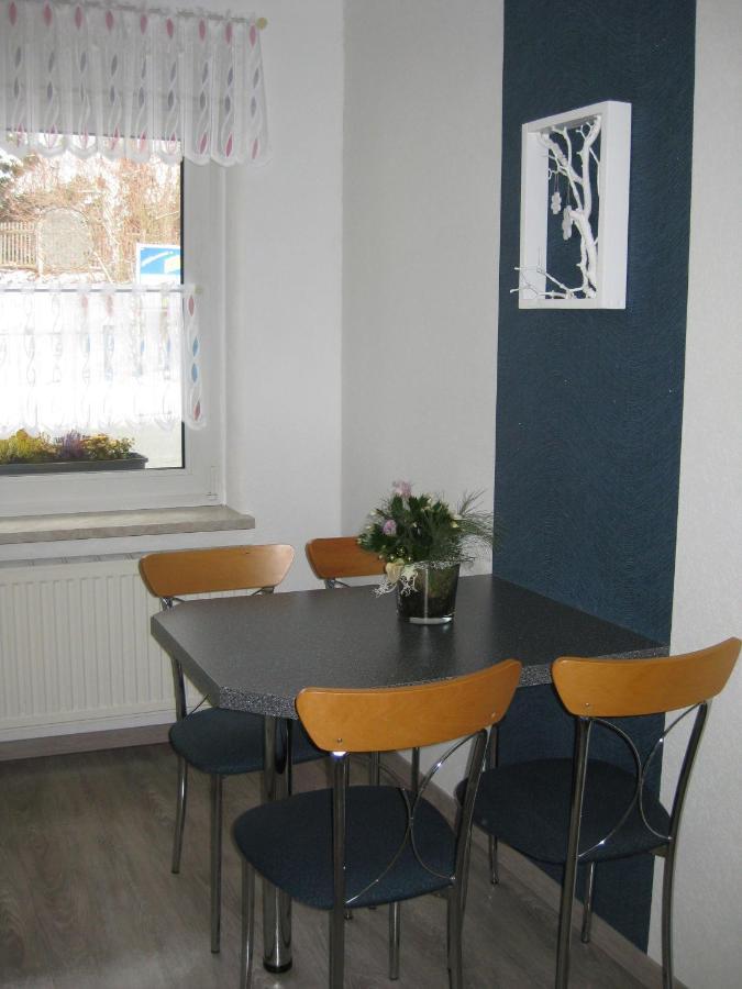 Ferienwohnung Mit Garten Und Spielplatz 클링겐터 외부 사진