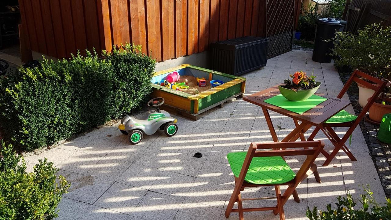 Ferienwohnung Mit Garten Und Spielplatz 클링겐터 외부 사진